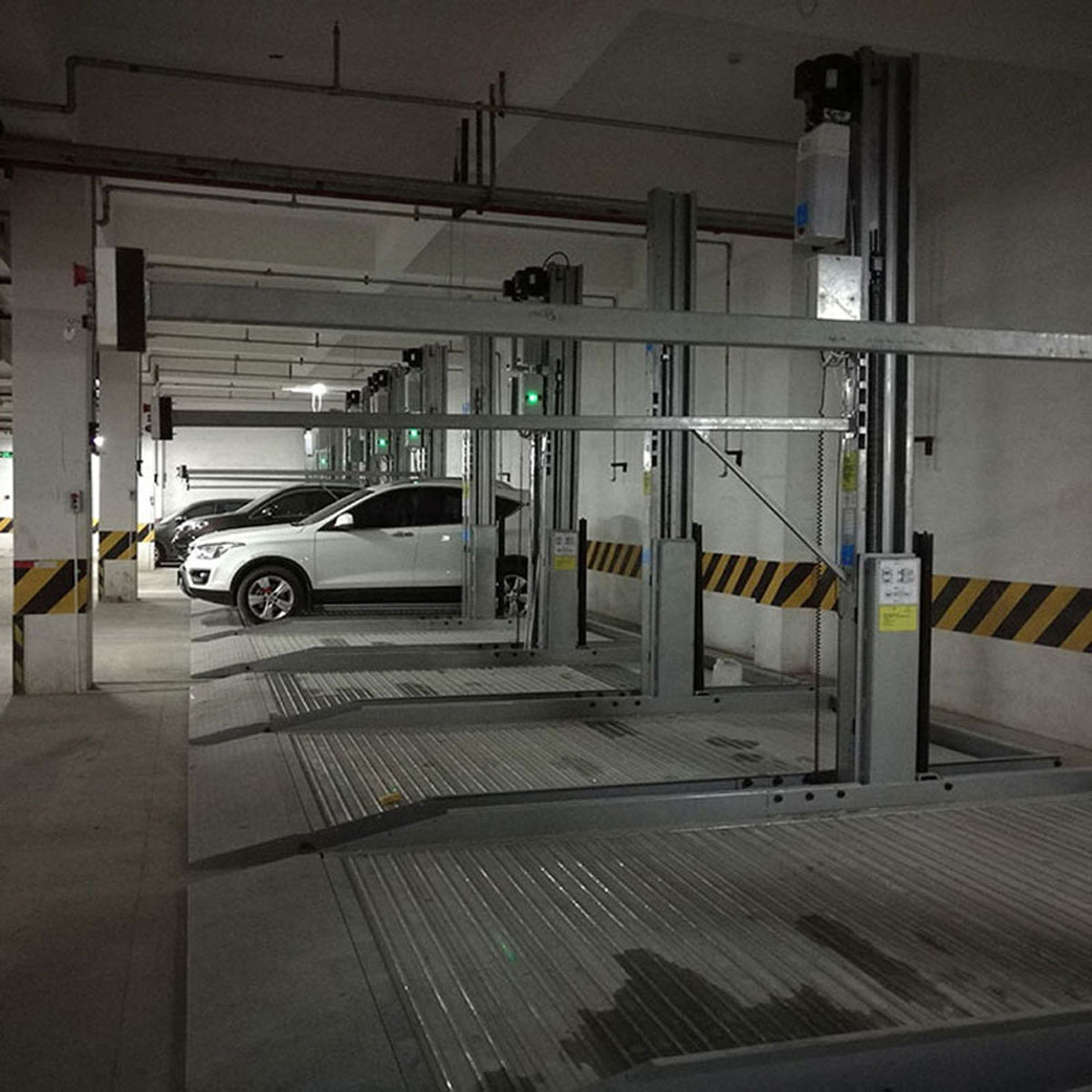 白銀建設(shè)立體車庫解決社區(qū)停車難